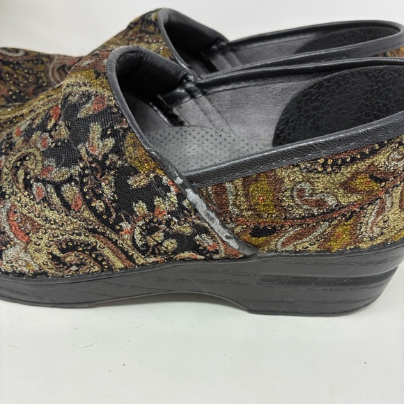 Dansko size 39 Velvet Paisley Vegan Clogs - Picture 10 of 14